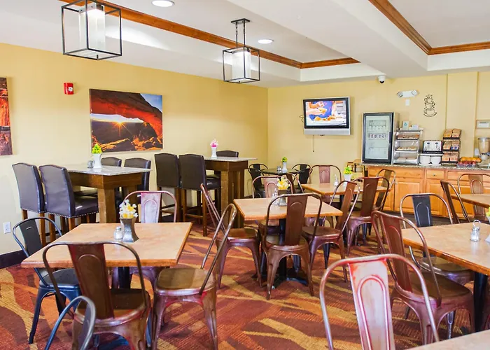 First Choice Inn At The Swell
